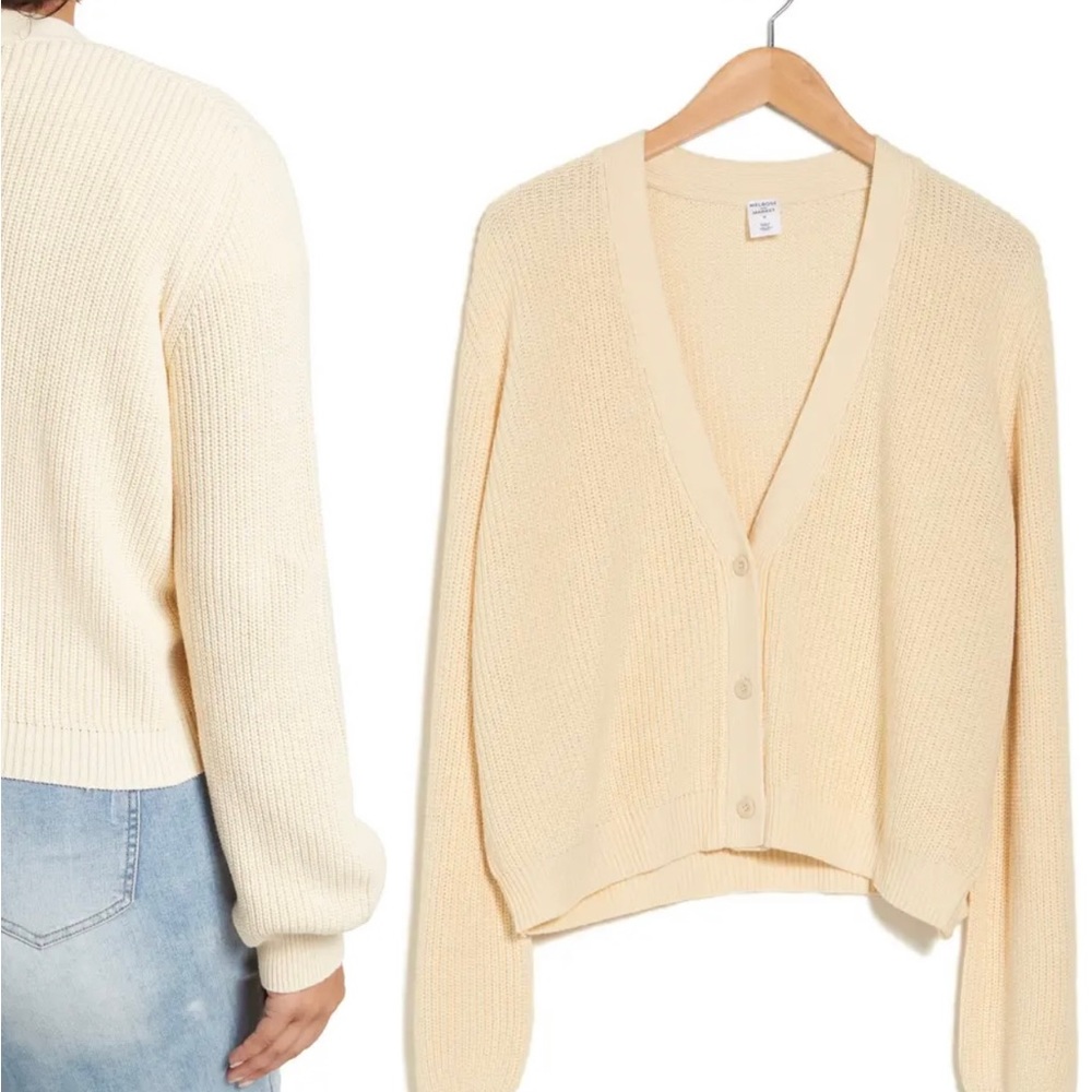 Melrose and Market sweater - cream colored - size Medium